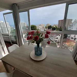 https://beautiful-sea-views-cozy-apartment-350-m-from-beach.1costadelsol.com